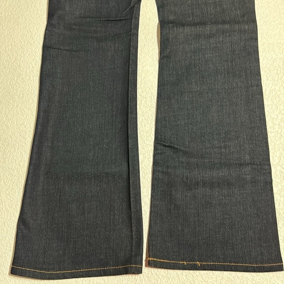 Levi’s Original 522 Ultra Low Bootcut Jean - Picture 9 of 16